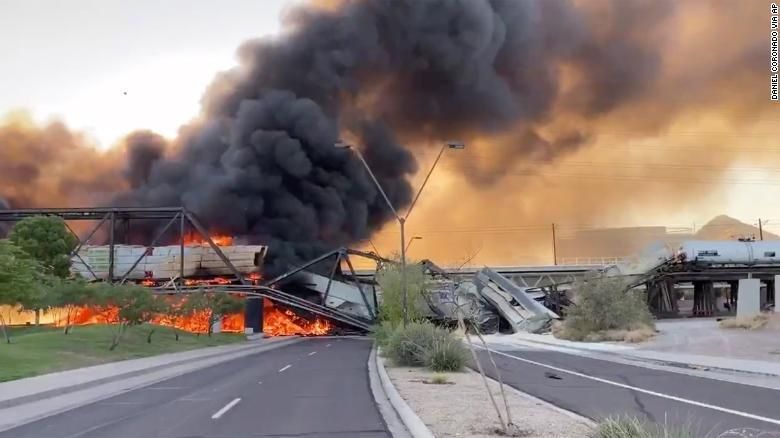  tempe reuters arizona huge fire left derailment 