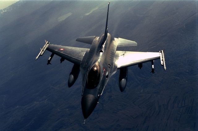    F-16  62  