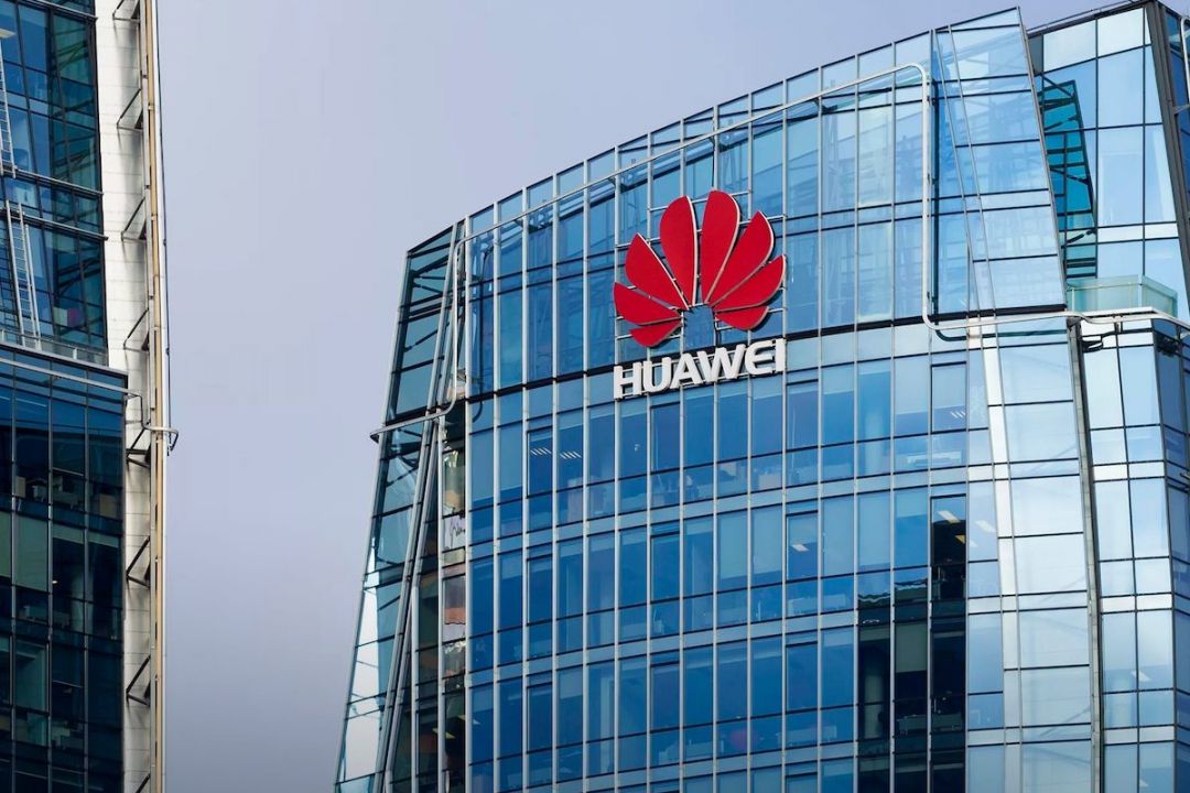     Huawei -  