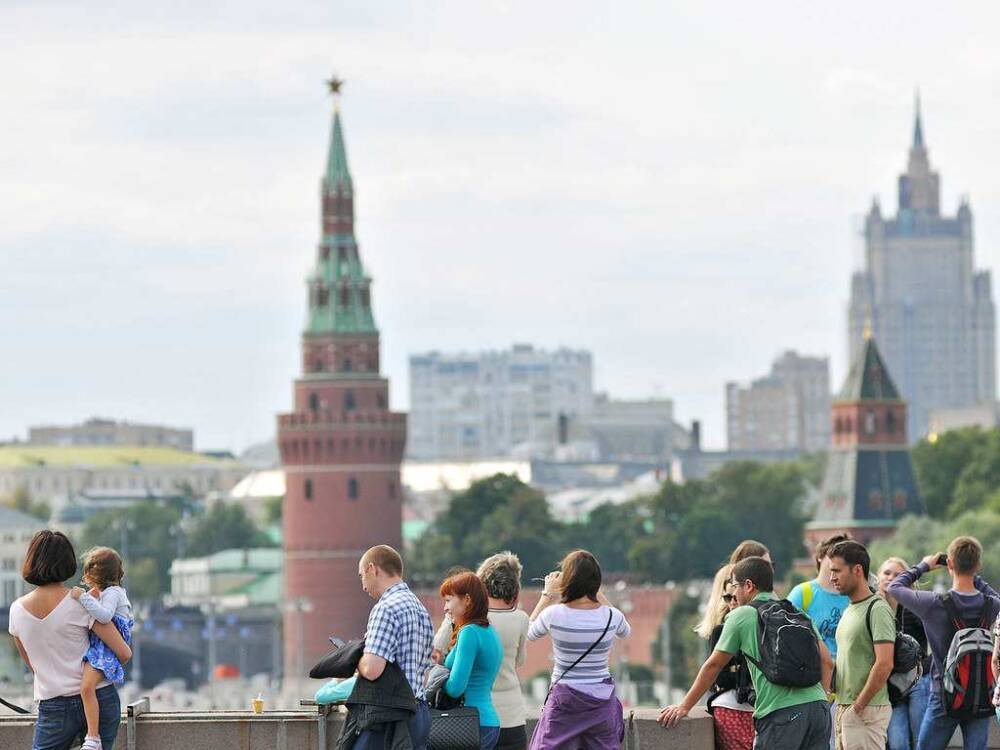 Какие блогеры живут в москве. Представитель туротрасли на Москва 24. События города Москва. Москва город сегодня. Фото людей в Москве 2021.