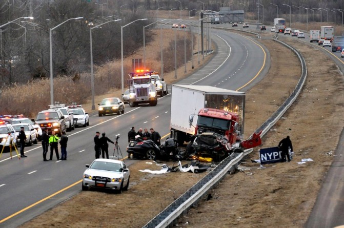 Популярное: NJ Cop in Fatal Wrong-Way Crash May Have Been Drugged, Defense Attorney Says