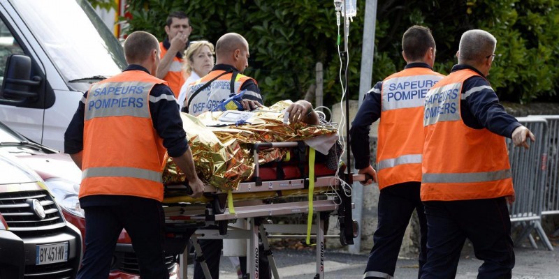 Популярное: Un autobús de jubilados choca contra un camión en Francia dejando 43 muertos