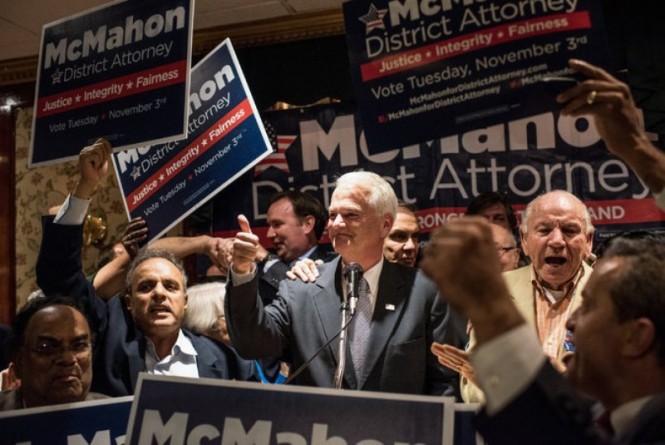 Популярное: Michael McMahon, Ex-Congressman, Is Elected Staten Island District Attorney