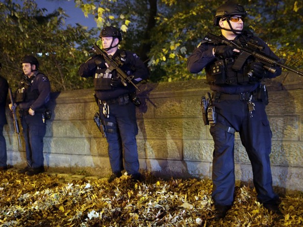 Происшествия: Нью-Йорк и другие города США ужесточают меры безопасности после парижских терактов