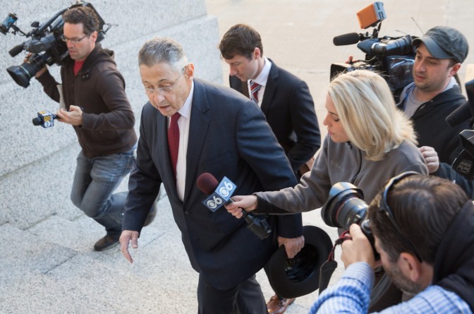 Популярное: Lawyers Offer Contrasting Views of Sheldon Silver as His Corruption Trial Starts