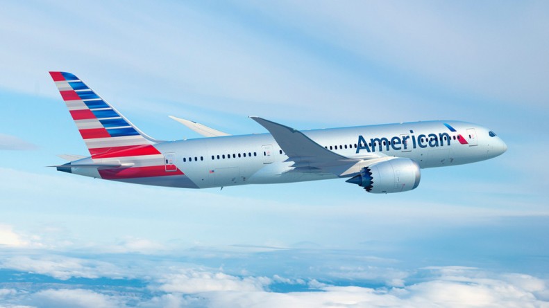 Популярное: American Airlines Flight Bound for New York Diverted Over Disruptive Passenger
