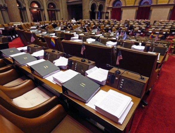 Популярное: Special Races Do Not Alter Party Tallies in New York Legislature