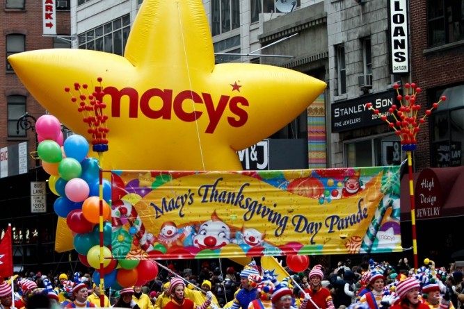 Развлечения: Мэрайя Кэри и Шон Мэндес выступят на ежегодном параде Macy's в честь Дня благодарения