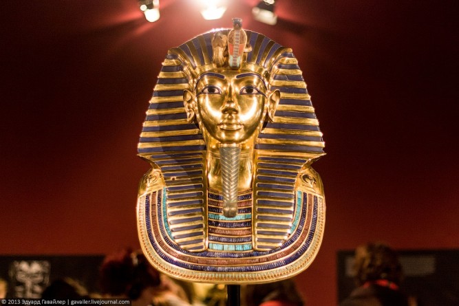 Популярное: Egyptians Face Charges over Faulty Repairs to Tutankhamun's Mask