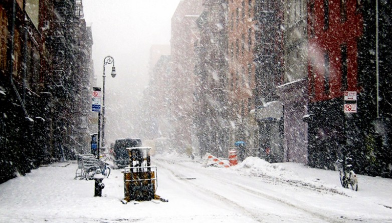 Популярное: Снежная буря в Нью-Йорке. Состояние городского транспорта.