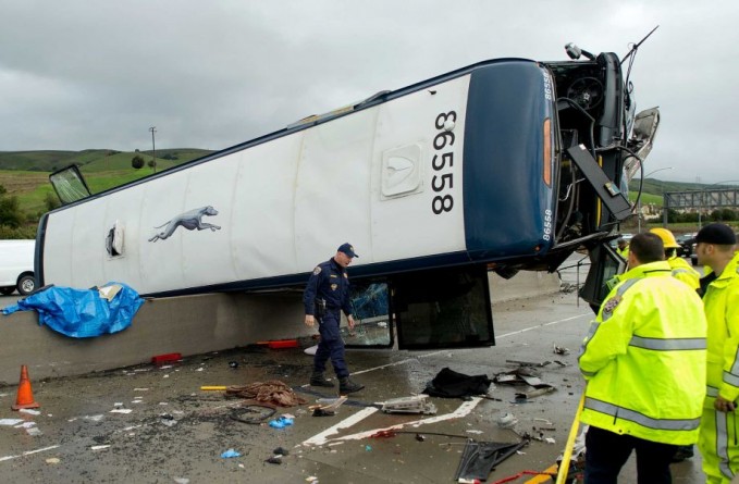 Популярное: Northern California bus crash kills 2, sends 8 to hospital