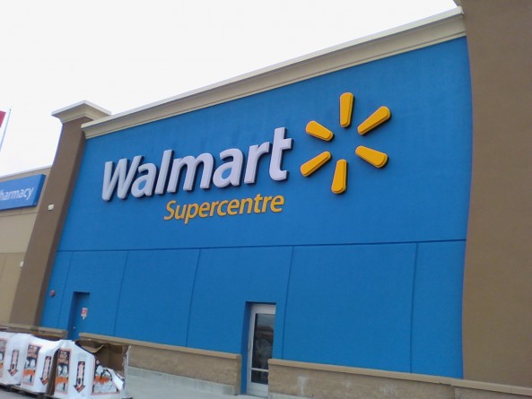 Бизнес: В рамках глобальной корпоративной реструктуризации Wal-Mart закроет два супермаркета в Лос-Анджелесе