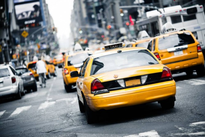 Популярное: Как полиция предлагает решить проблему нападений на женщин в такси в Нью-Йорке