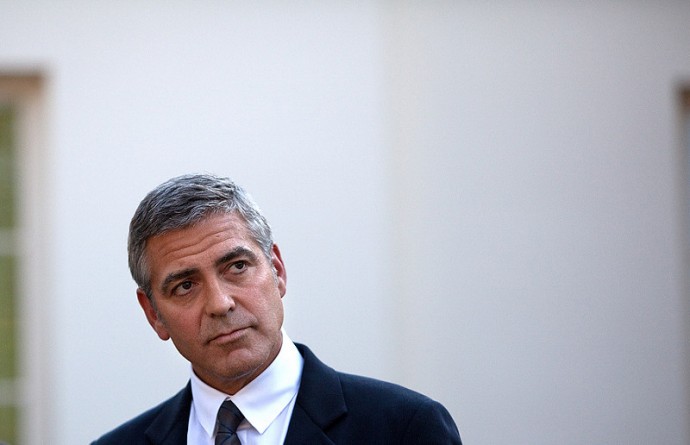 В мире: Джордж Клуни: США принимает недостаточно беженцев