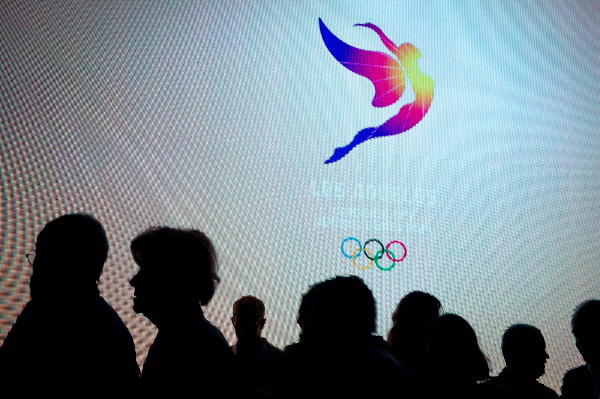 The Los Angeles candidate city logo for the 2024 Olympic Games is unveiled in Los Angeles on Tuesday night, Feb. 16, 2016. (Sarah Reingewirtz/Pasadena Star-News via AP)
