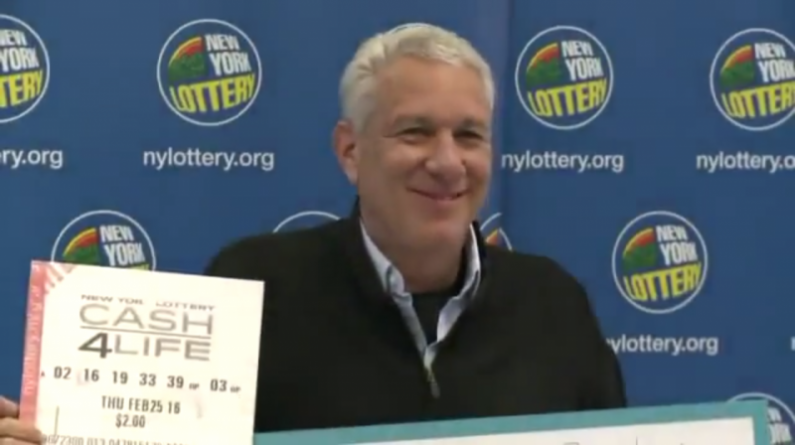Популярное: Сотрудник Нью-Йоркской автостоянки выиграл $ 7 миллионов в лотерею