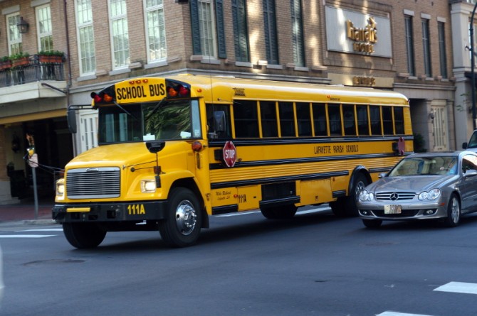 Популярное: Все хорошо, что хорошо кончается — в Лонг-Айленде загорелся школьный автобус, но дети не пострадали