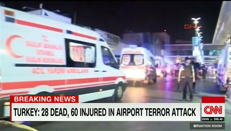 В мире: Взрыв в аэропорту Стамбула: 28 убитых, 60 раненых