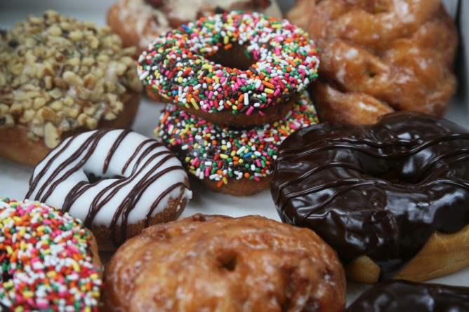 Досуг: Happy National Doughnut Day: где сегодня получить бесплатный пончик