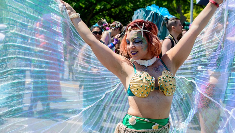 Досуг: Mermaid Parade на Кони-Айленде (фото)