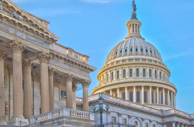 Популярное: Здание Конгресса США было оцеплено в связи с угрозой безопасности