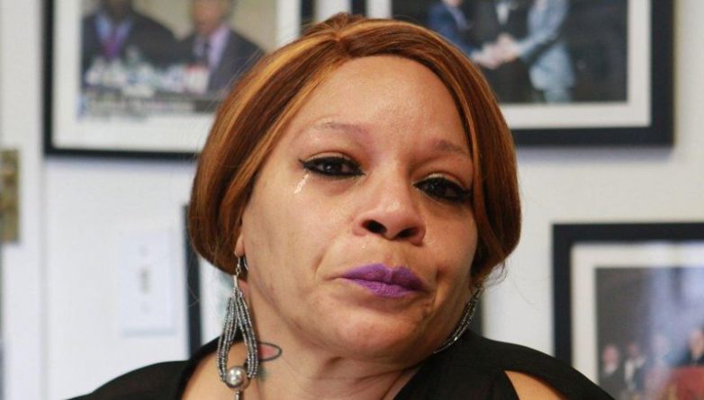 Общество: Жена убитого полицейским бруклинца предъявила иск на 25 миллионов долларов