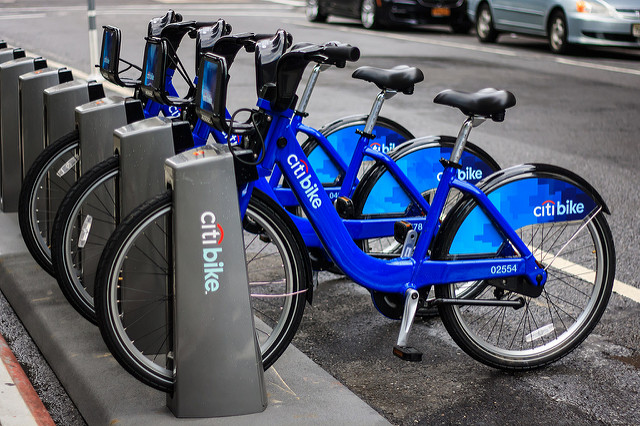 Популярное: Новая велосипедная станция на 91-ой улице опасна для пешеходов?
