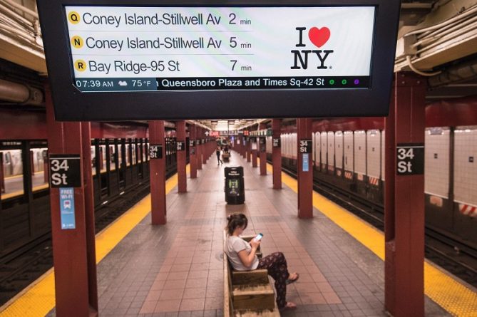 Популярное: MTA начинает тестирование часов обратного отсчета на станциях