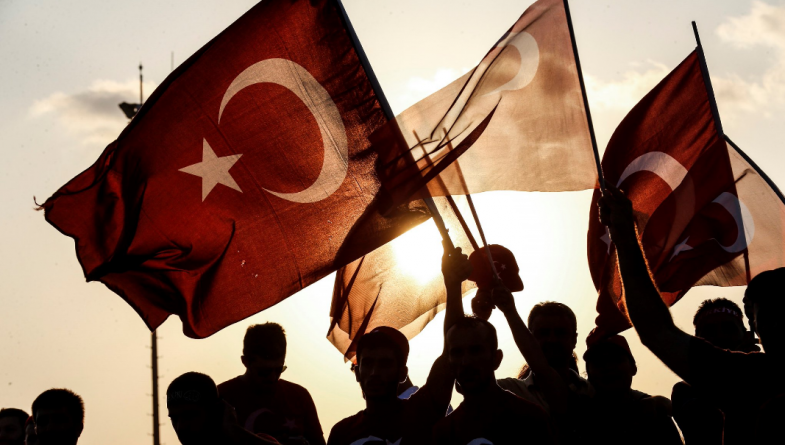 В мире: Турция выпустит 38000 заключенных, чтобы «освободить место для заговорщиков»