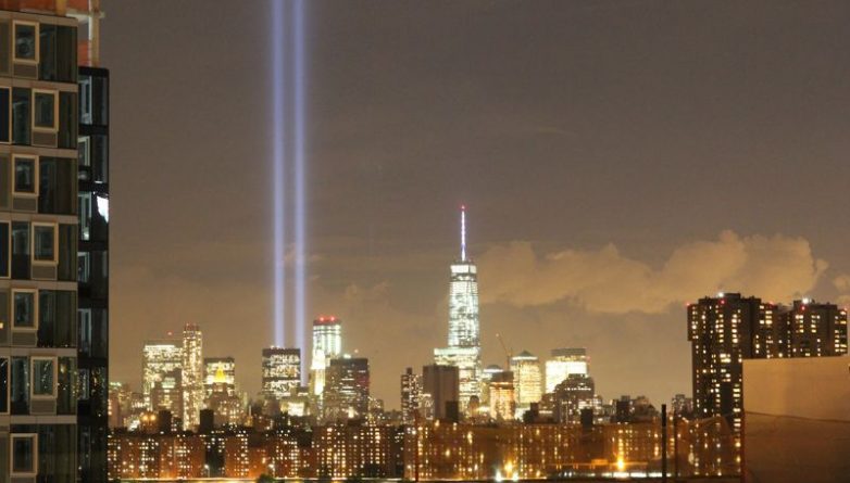 Популярное: Tribute In Light: 15 годовщина 9/11