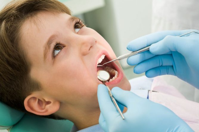 Общество: 30 детей из Калифорнии заразились опасным вирусом в стоматологии