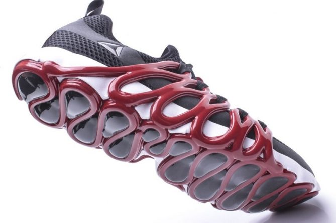 Технологии: Компания Reebok выпускает новые кроссовки с подошвой 3D