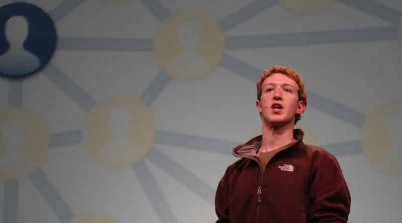 Общество: Марк Цукерберг:  Фейсбук не повлиял на выбор избирателей