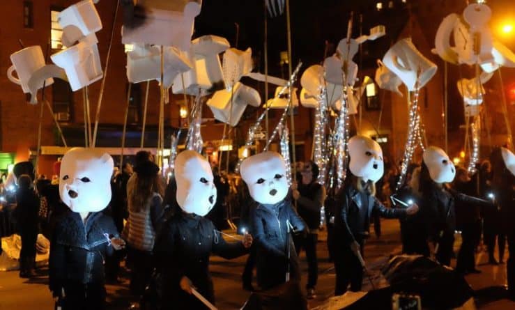 Досуг: Halloween Village Parade в Нью-Йорке (фото)