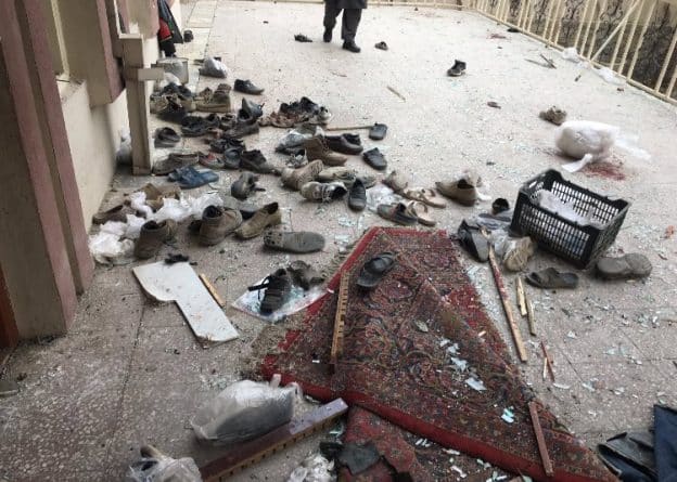 В мире: Теракт в Кабуле: более 30 погибших, десятки раненых
