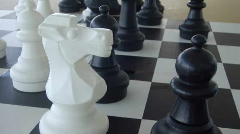 Спорт: Мировой шахматный турнир закончился победой Карлсена