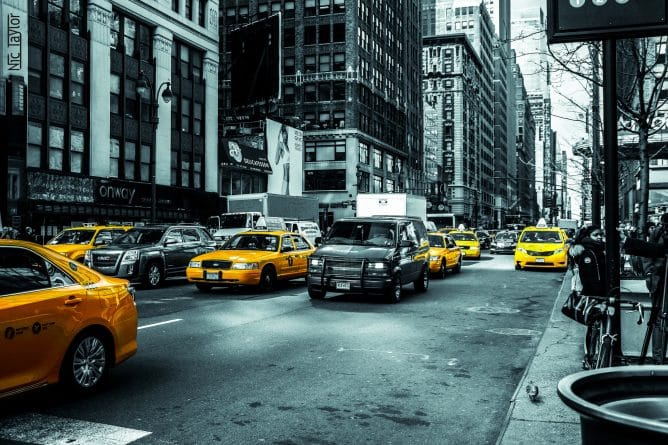 Закон и право: В Нью-Йорке арестованы таксисты, похищавшие средства с кредитных карт