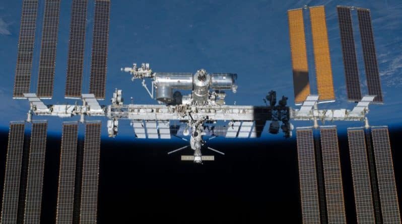 Происшествия: Космический грузовик «Прогресс» сгорел; космонавты ISS в безопасности