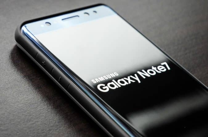 Популярное: 19 декабря смартфоны Galaxy Note 7 утратят способность заряжаться