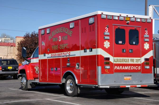 Происшествия: В Панорама-Сити госпитализированы две женщины и младенец с ножевыми ранениями