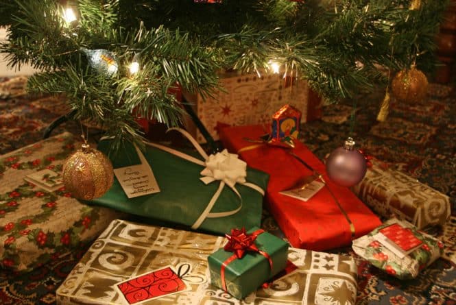 Популярное: Таинственный Санта помог клиентам Walmart выкупить отложенные товары