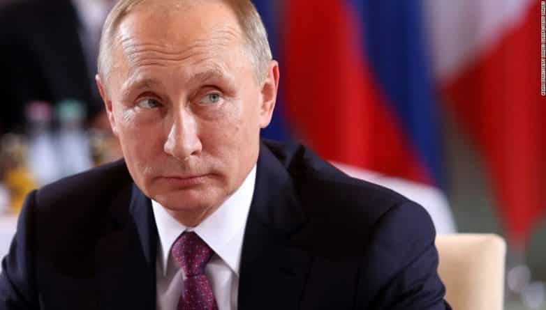 Политика: Путин не планирует высылать из страны американских дипломатов