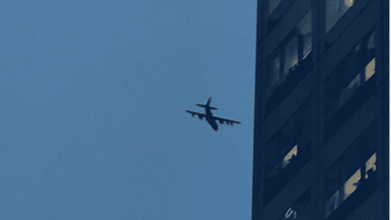 Происшествия: Военный самолет над Манхэттеном озадачил его жителей