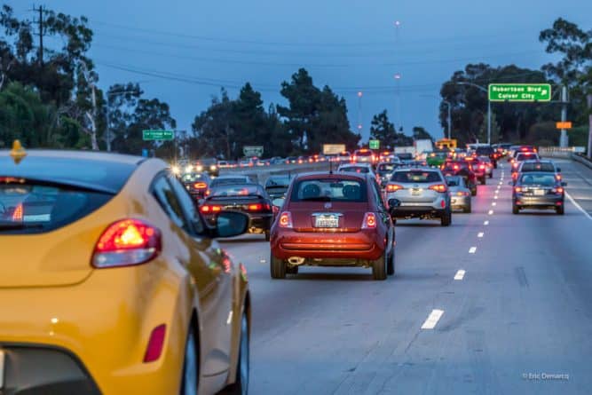 Общество: Новый план справится со смертностью на дорогах Лос-Анджелеса