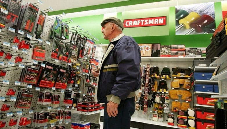 Бизнес: Sears продает бренд Craftsman и закрывает 150 магазинов