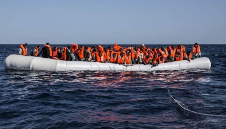 В мире: Число мигрантов, погибших в Средиземном море, растет