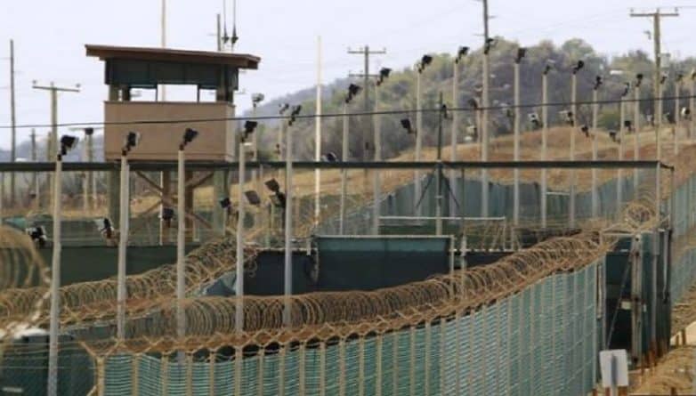 Закон и право: Трамп планирует возобновить работу секретных тюрем ЦРУ и разрешить пытки