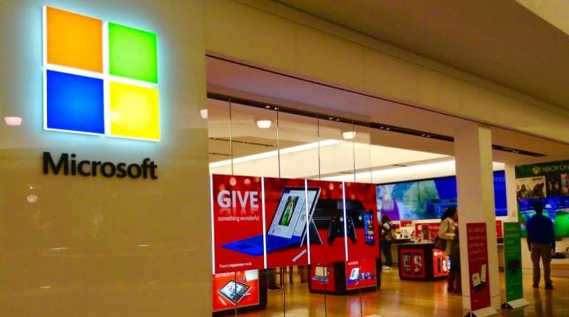 Бизнес: Корпорация Microsoft увольняет еще 700 сотрудников