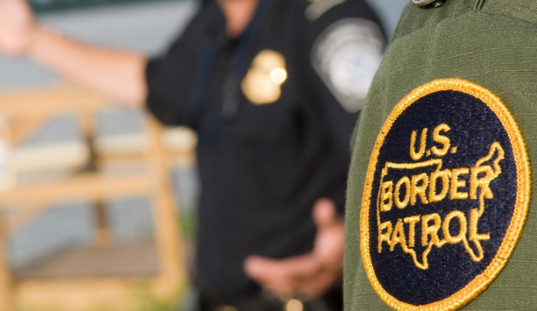 Популярное: Жительница Сан-Диего укрывала в своем доме нелегальных иммигрантов