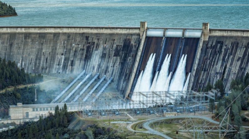 Общество: В Калифорнии перекроют пострадавшую дамбу, чтобы восстановить работу ГЭС